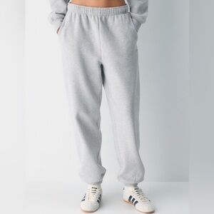 Aritzia Sweatpants